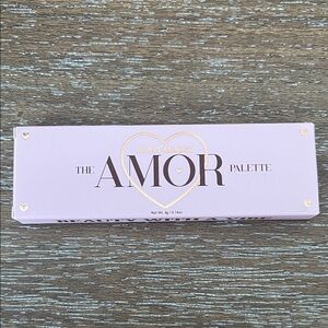 Pink Eyeshadow Palette with Five Shades